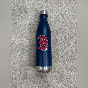 Boston Red Sox MLB 26 ounce stainless steel screw cap water bottle insulated